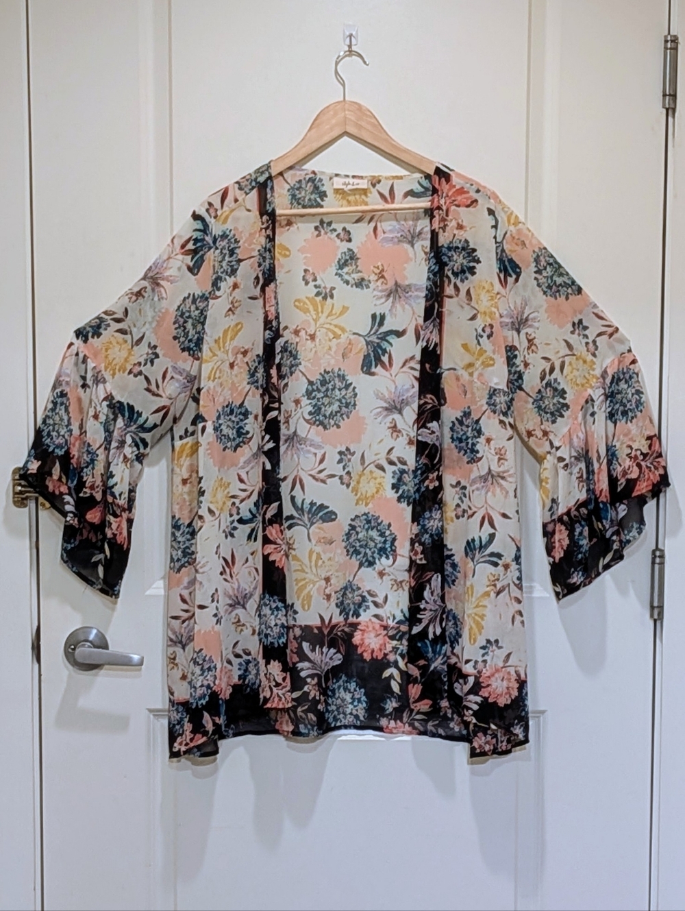 EUC Style & Co OS Sheer Floral Kimono with Black Contrast Trim